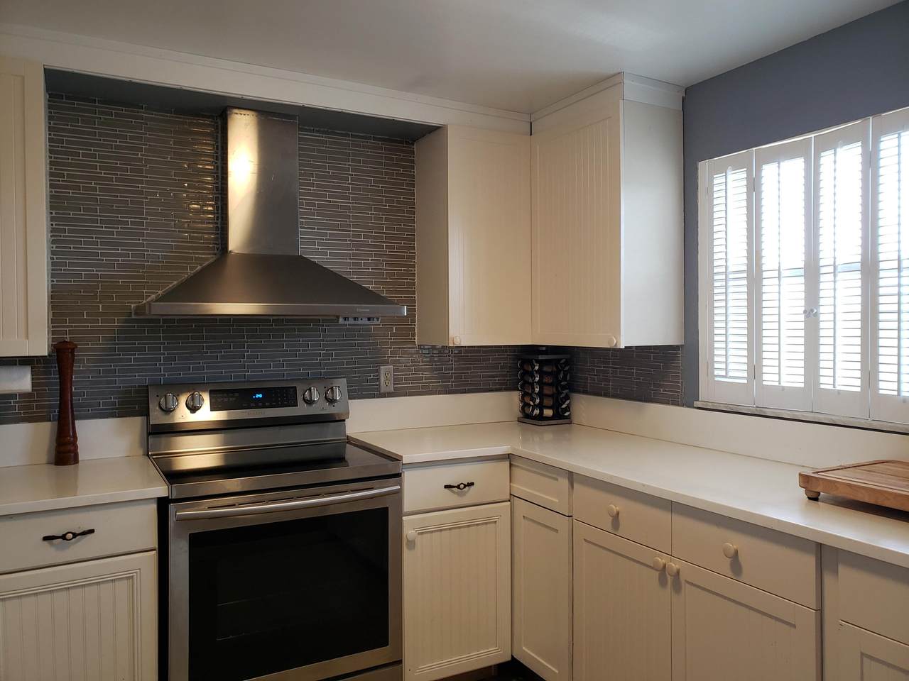 3590 Via Poinciana - Photo 1