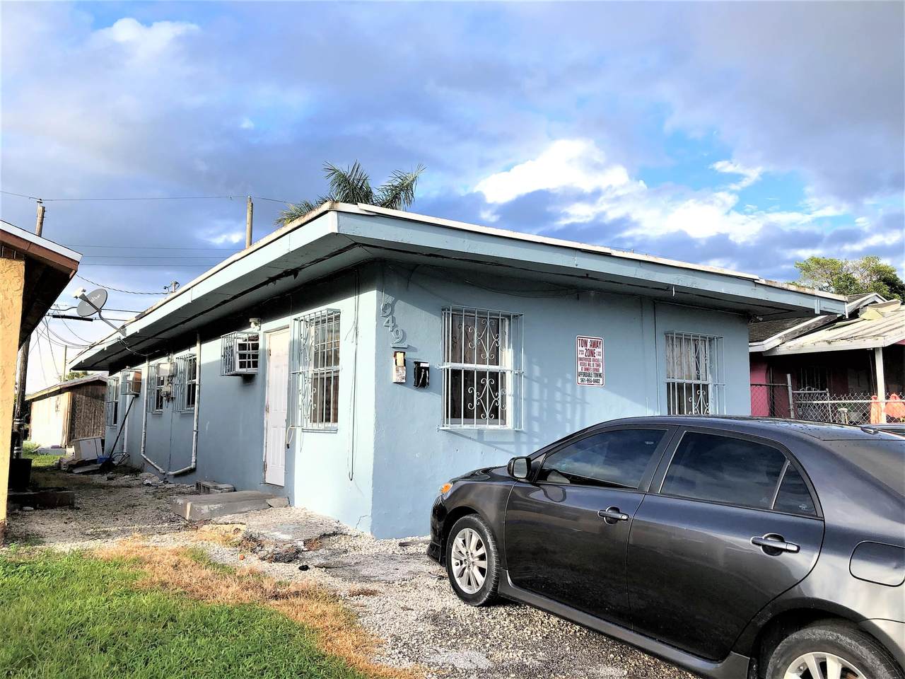 949 Avenue D Avenue - Photo 1