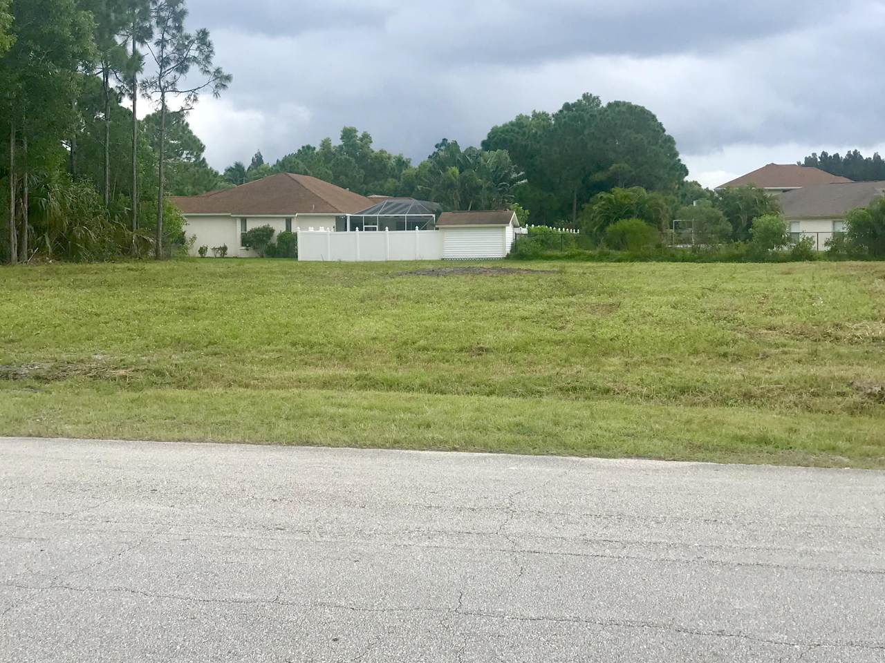 5123 Milner Drive - Photo 1