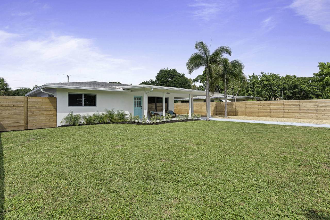 918 3rd Avenue - Photo 1