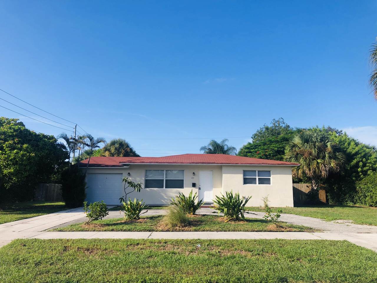 455 Date Palm Drive - Photo 1