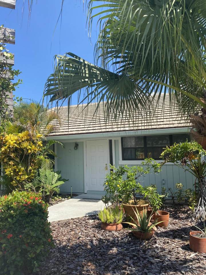 1127 Seminole Avenue - Photo 1