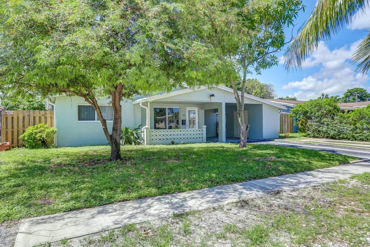 3521 36th Avenue - Photo 1