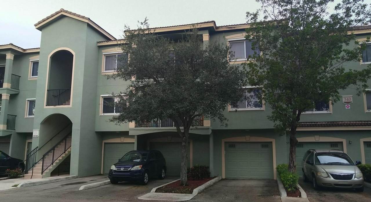 340 Crestwood Circle - Photo 1