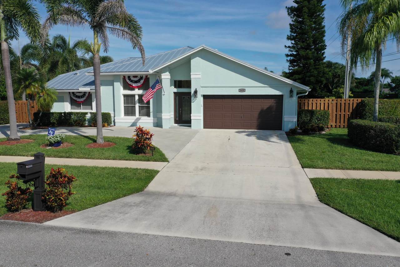 1618 Farmington Avenue - Photo 1