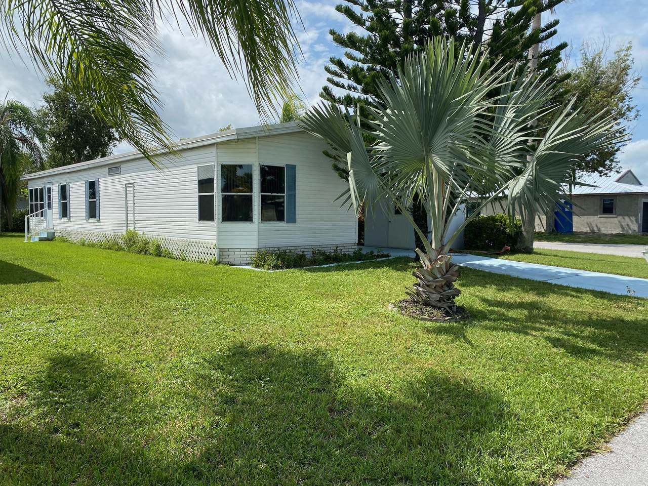 14385 Isla Flores Avenue - Photo 1