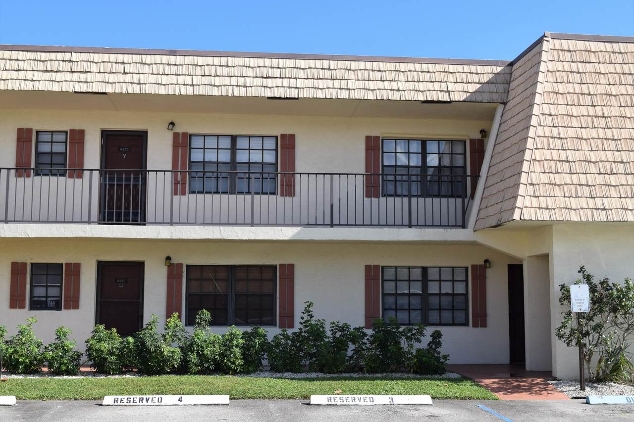4213 Oak Terrace Drive - Photo 1