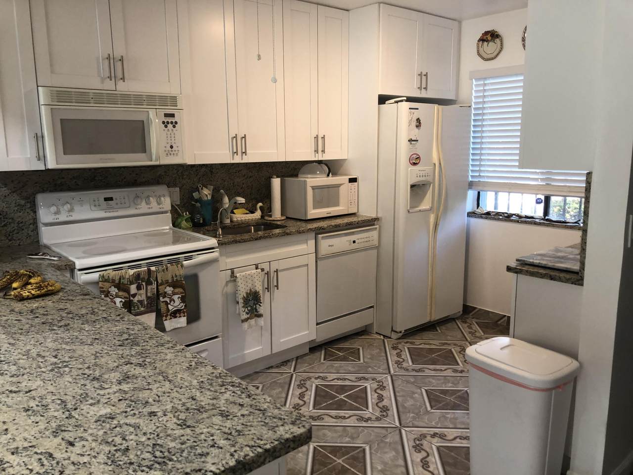 4833 Esedra Court - Photo 1