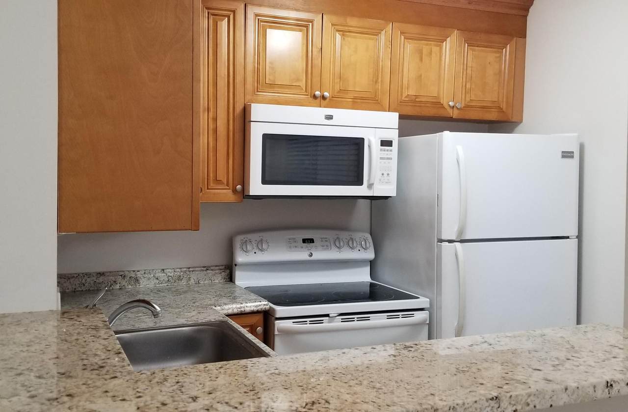 331 Walton Boulevard - Photo 1