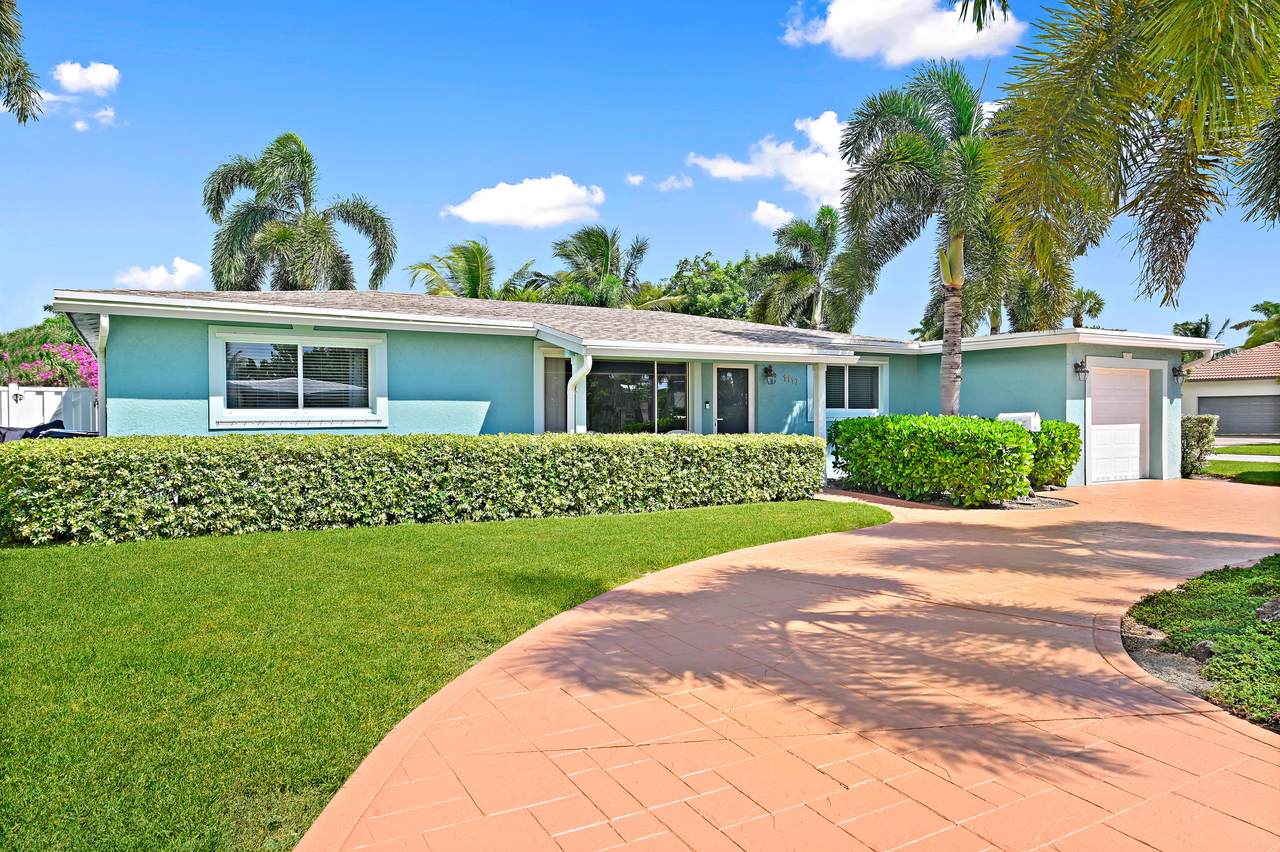 1117 14 Street - Photo 1