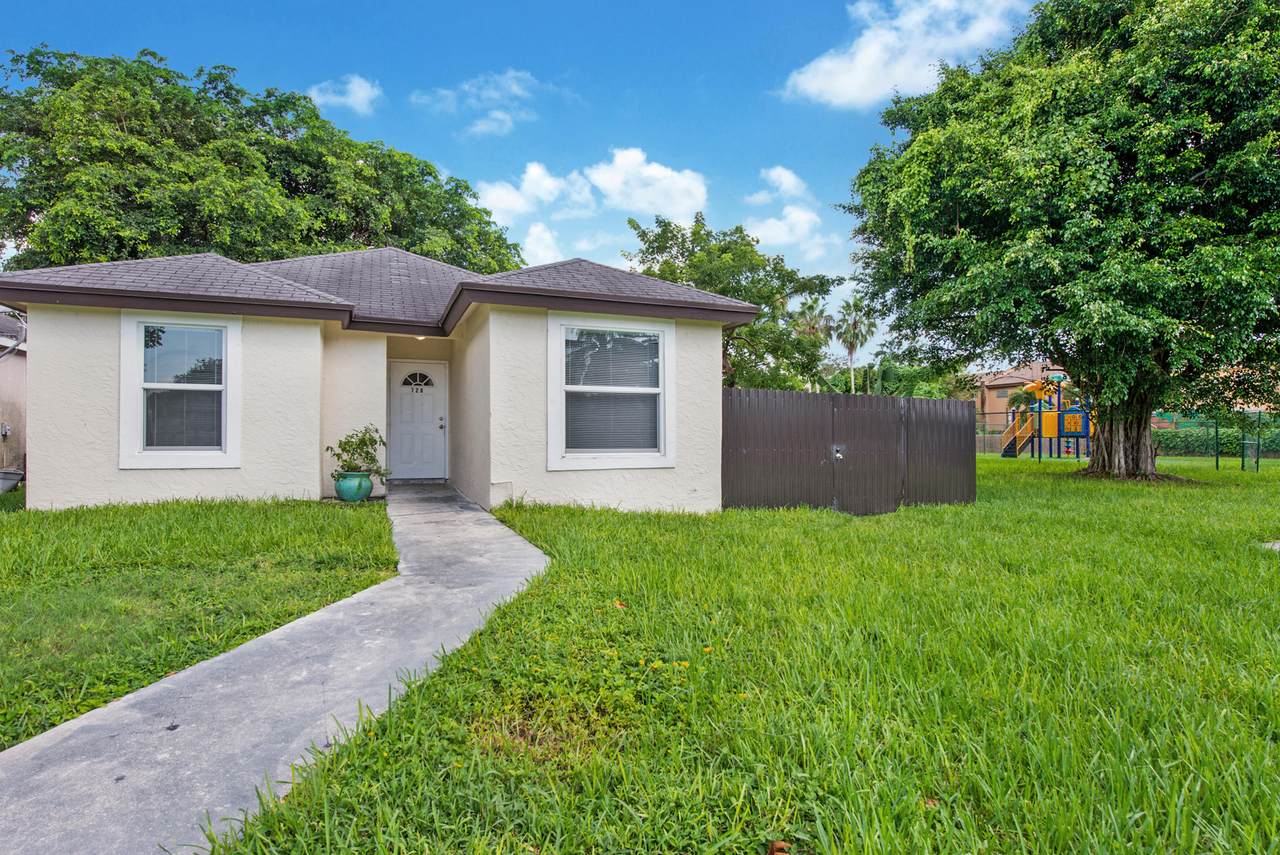 720 9 St Street - Photo 1