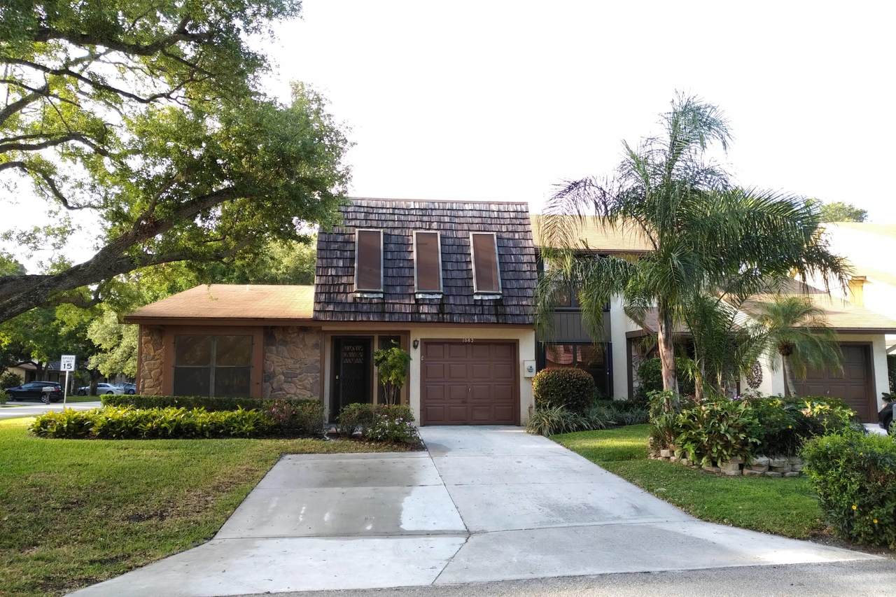 1082 Raintree Lane - Photo 1