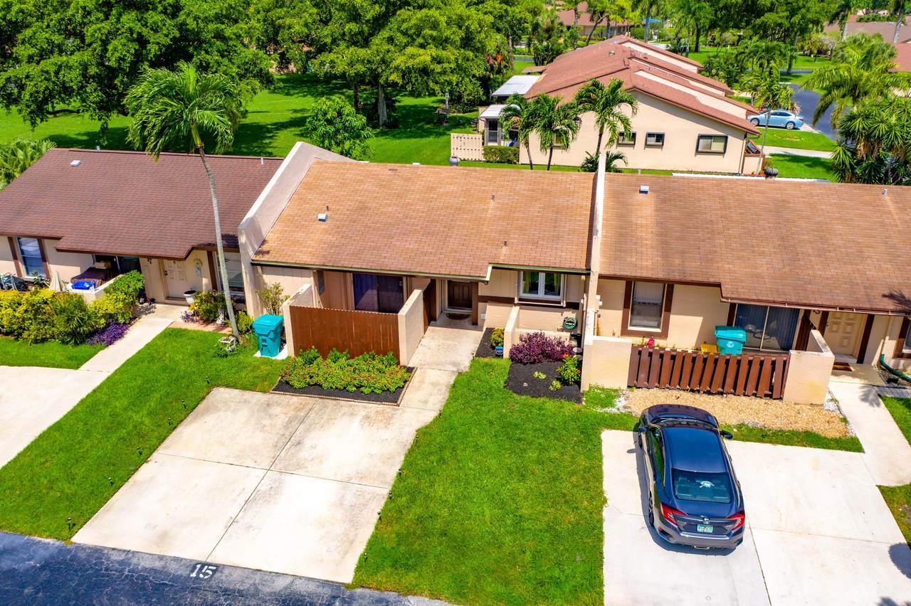 15 Knightsbridge Lane - Photo 1