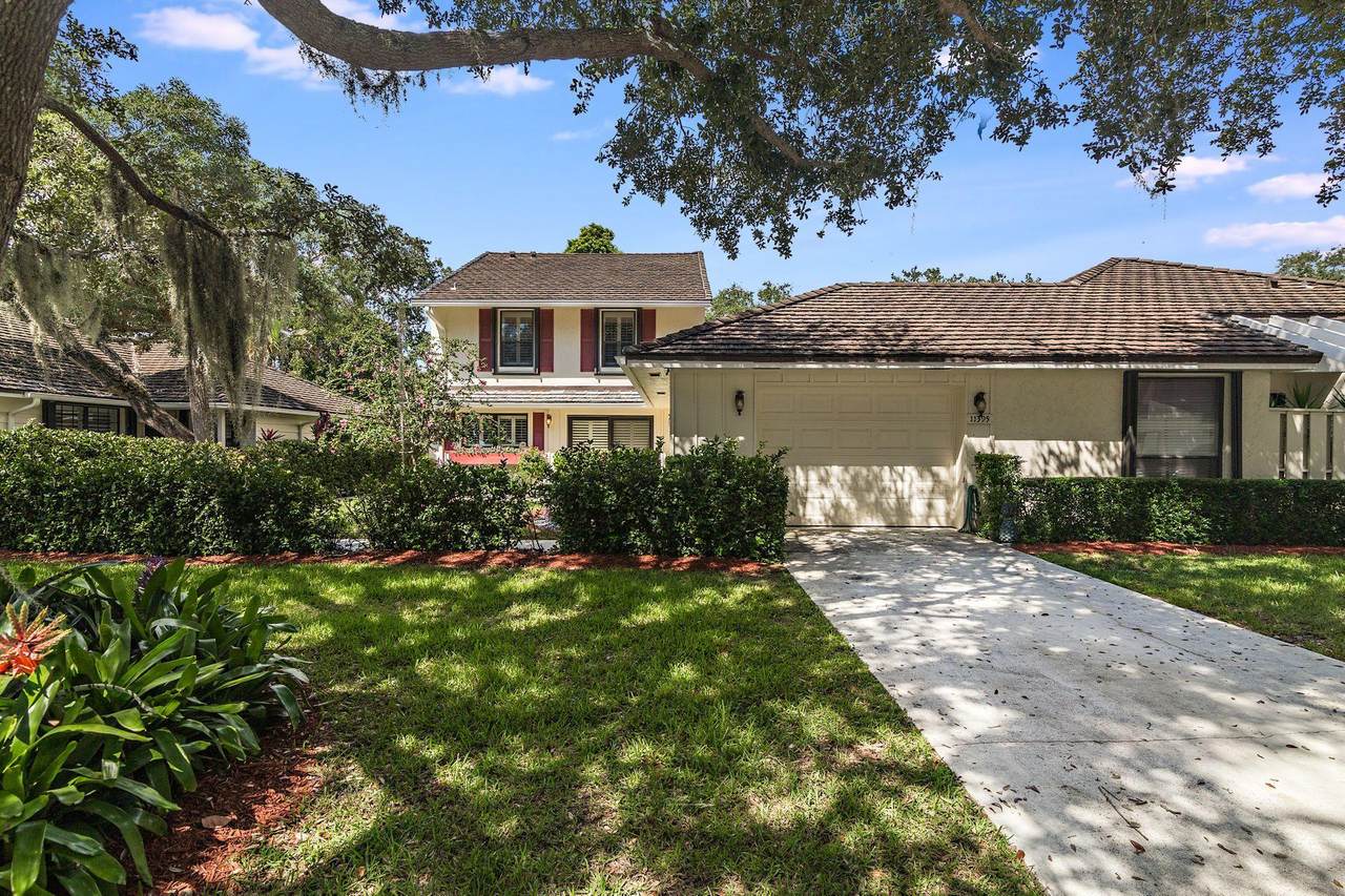 11395 Twelve Oaks Way - Photo 1