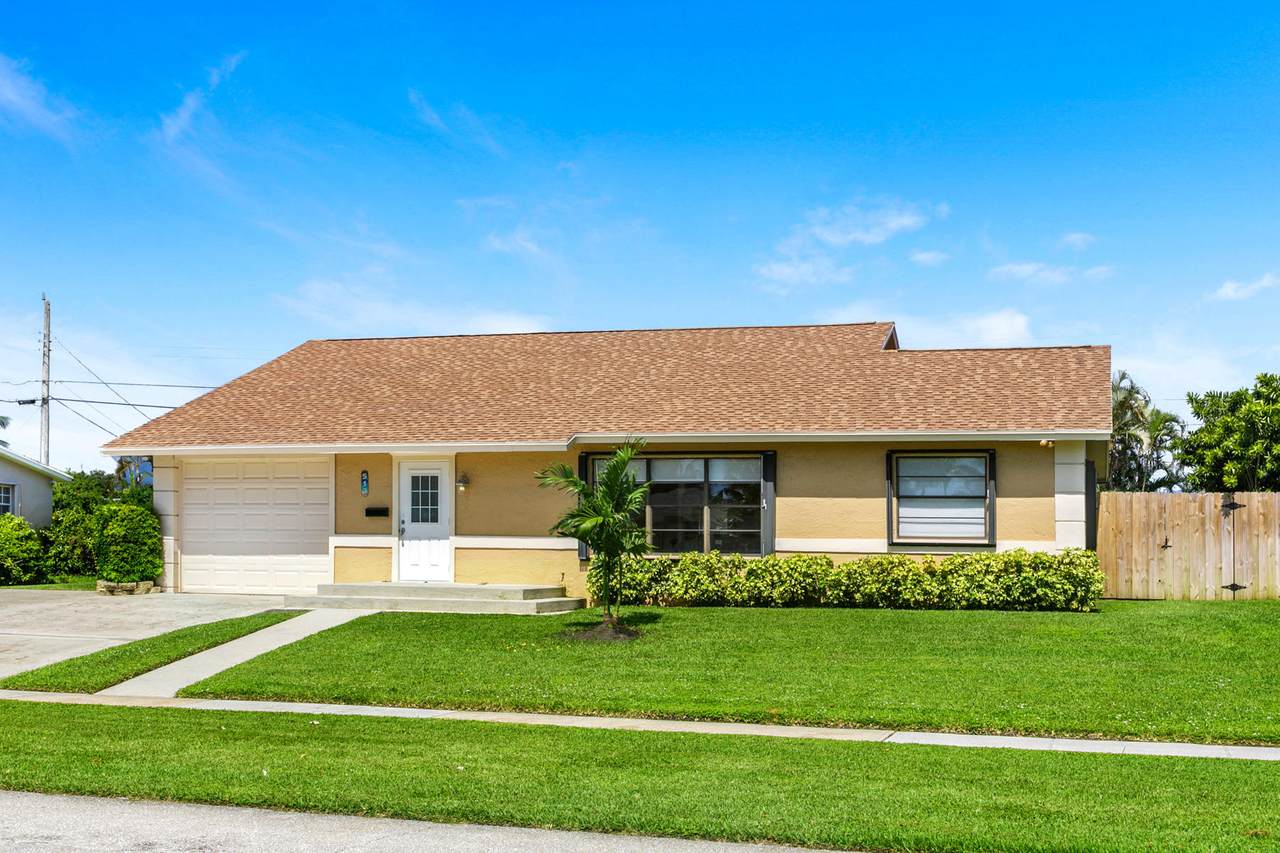 513 Ebbtide Drive - Photo 1