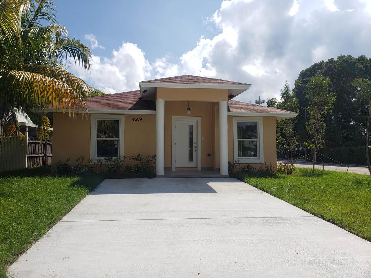 4914 Garden Avenue - Photo 1