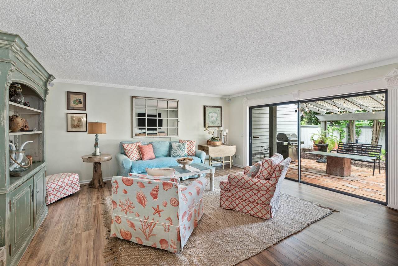 13380 Bedford Mews Court - Photo 1