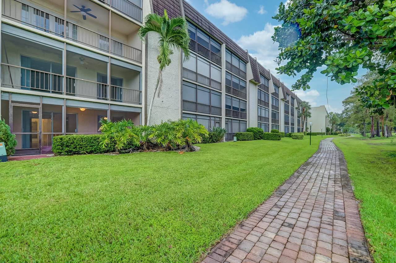 6100 44th Street - Photo 1