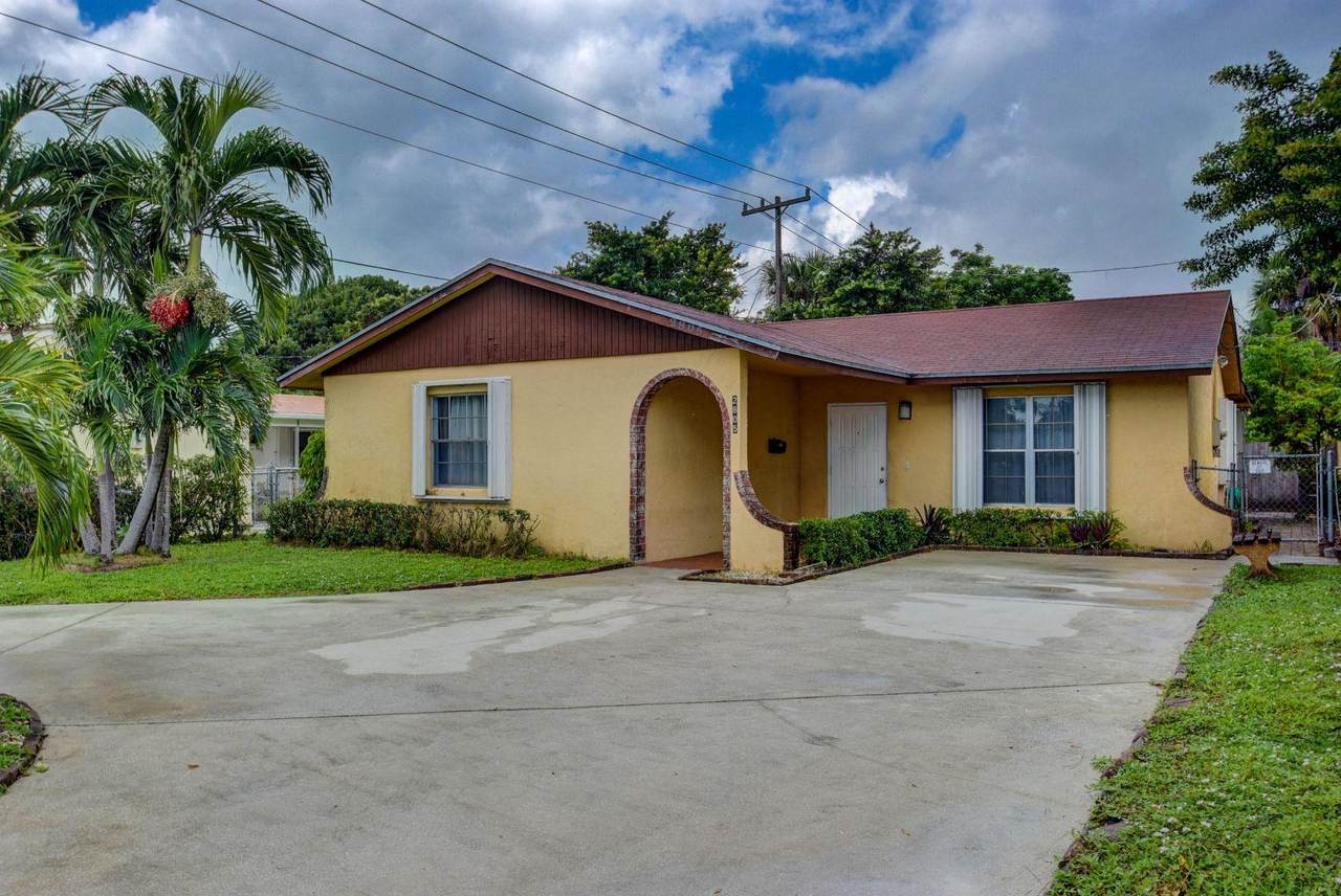 2805 Parker Avenue - Photo 1