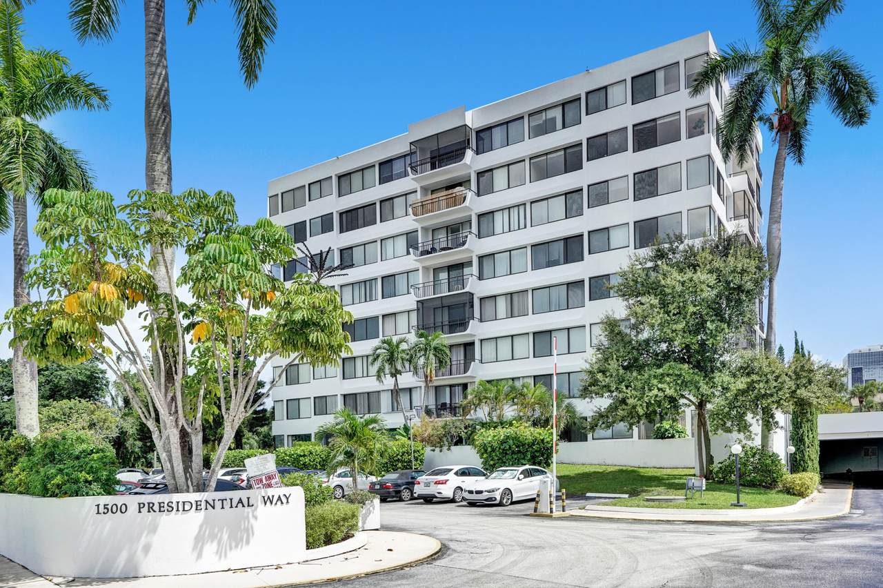 1500 Presidential Way - Photo 1