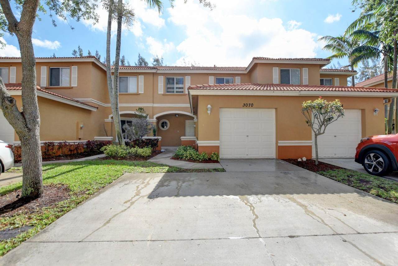 3070 Waddell Avenue - Photo 1