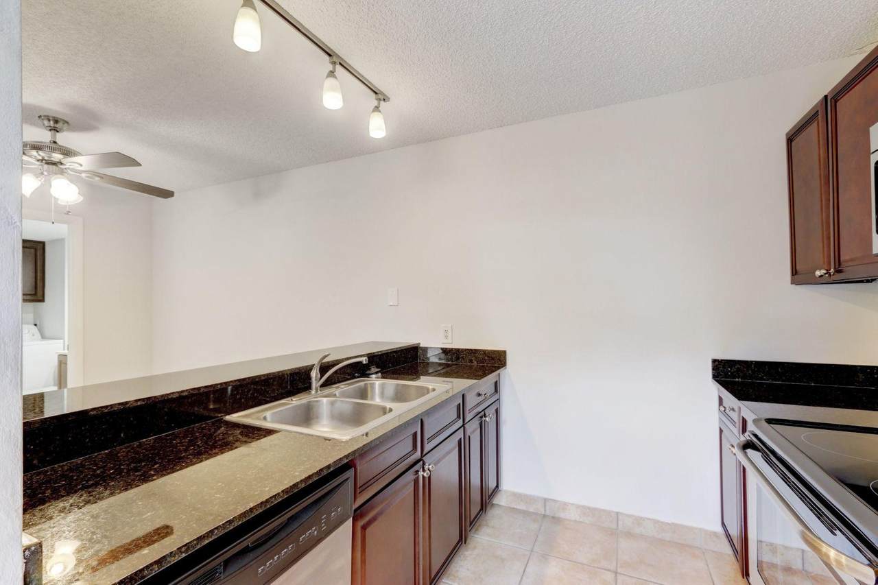 225 Charter Way - Photo 1