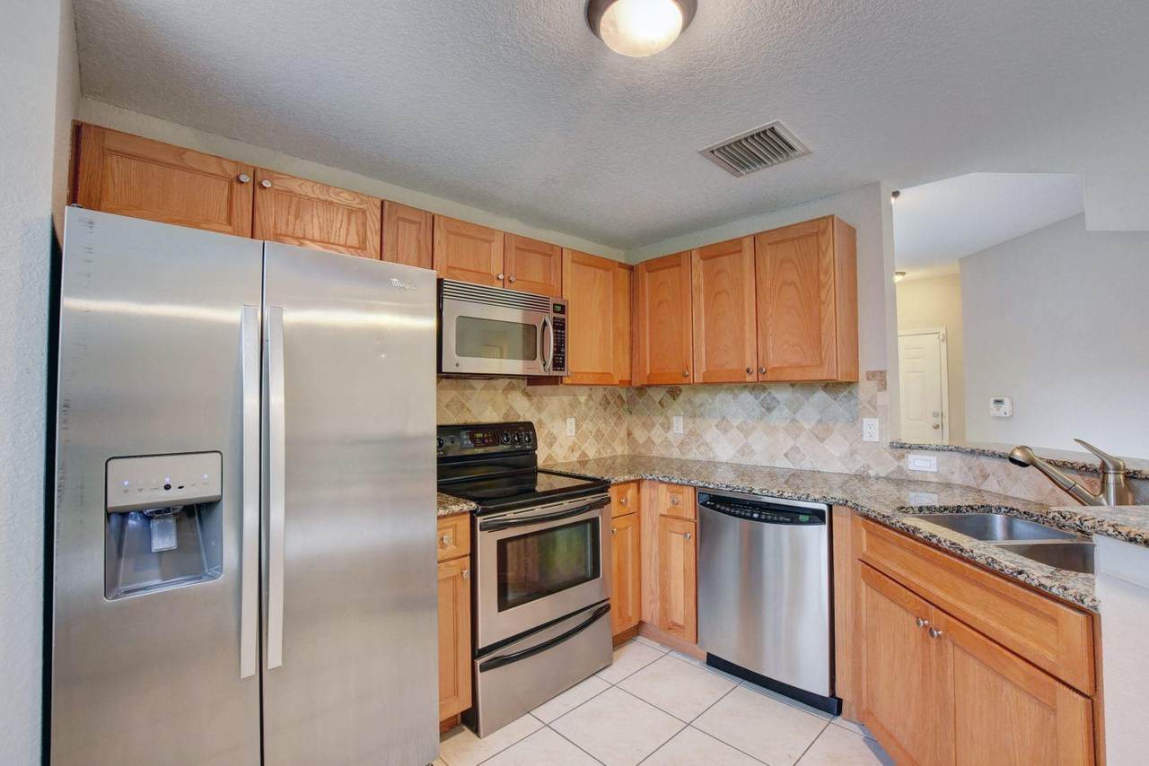 1810 5th Street - Photo 1