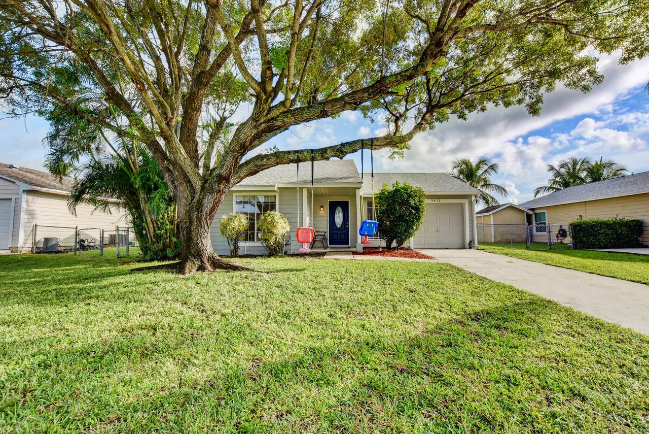 5472 Courtney Circle - Photo 1