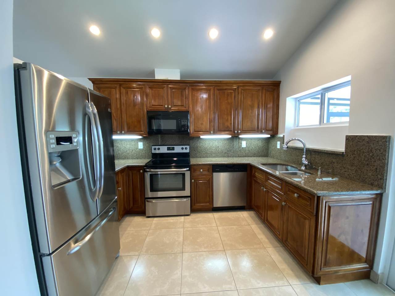 1930 10th Street - Photo 1