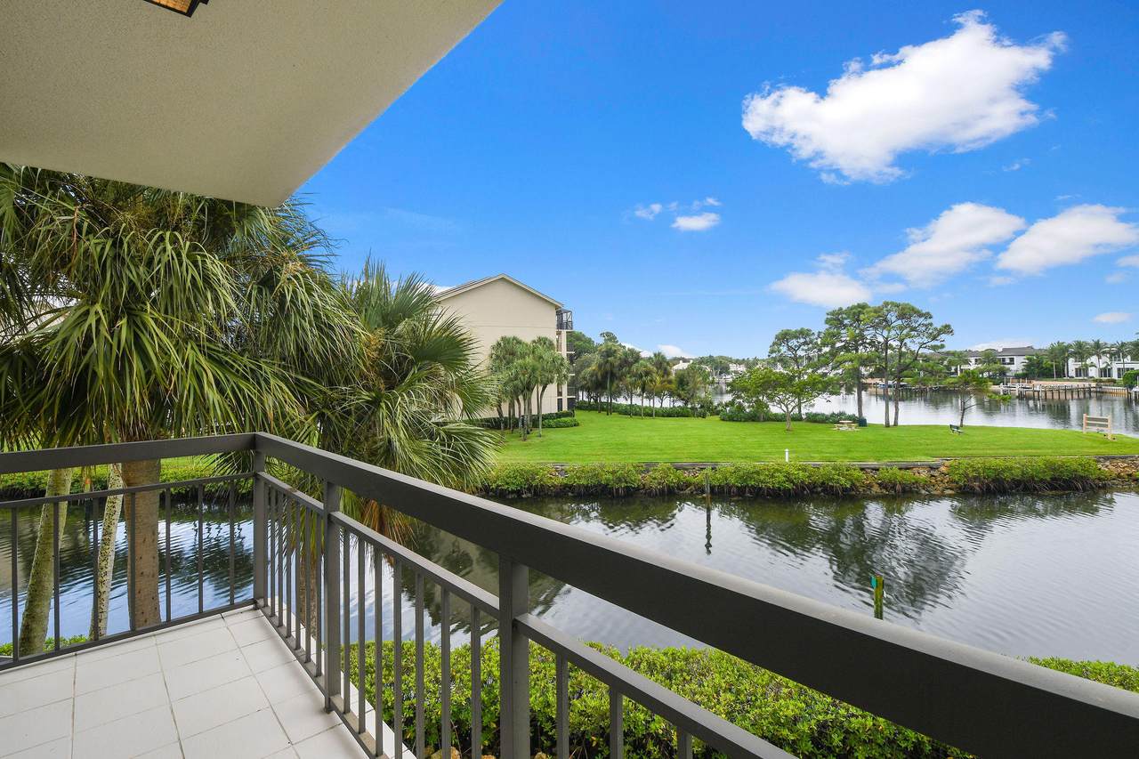 2201 Marina Isle Way - Photo 1