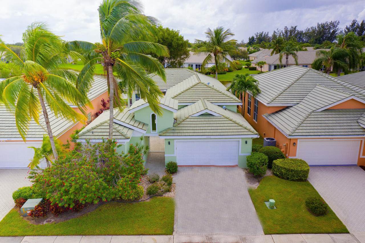 7693 Rockford Road - Photo 1