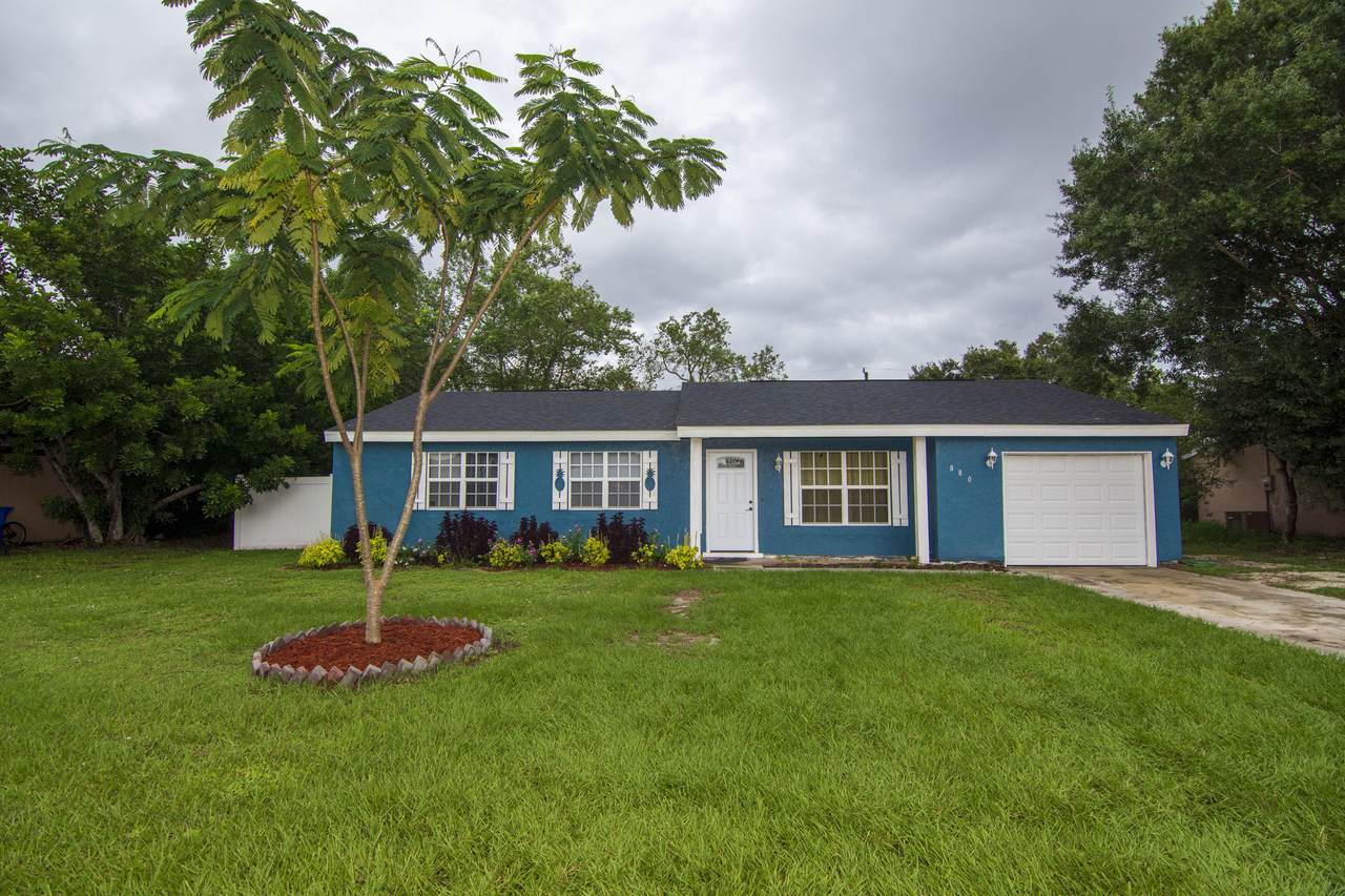 880 24th Street - Photo 1