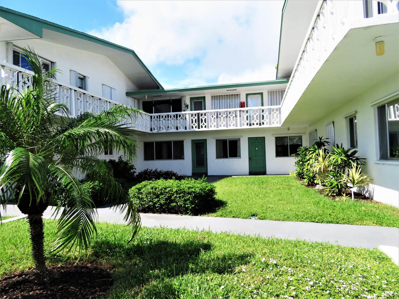2004 Lake Osborne Drive - Photo 1