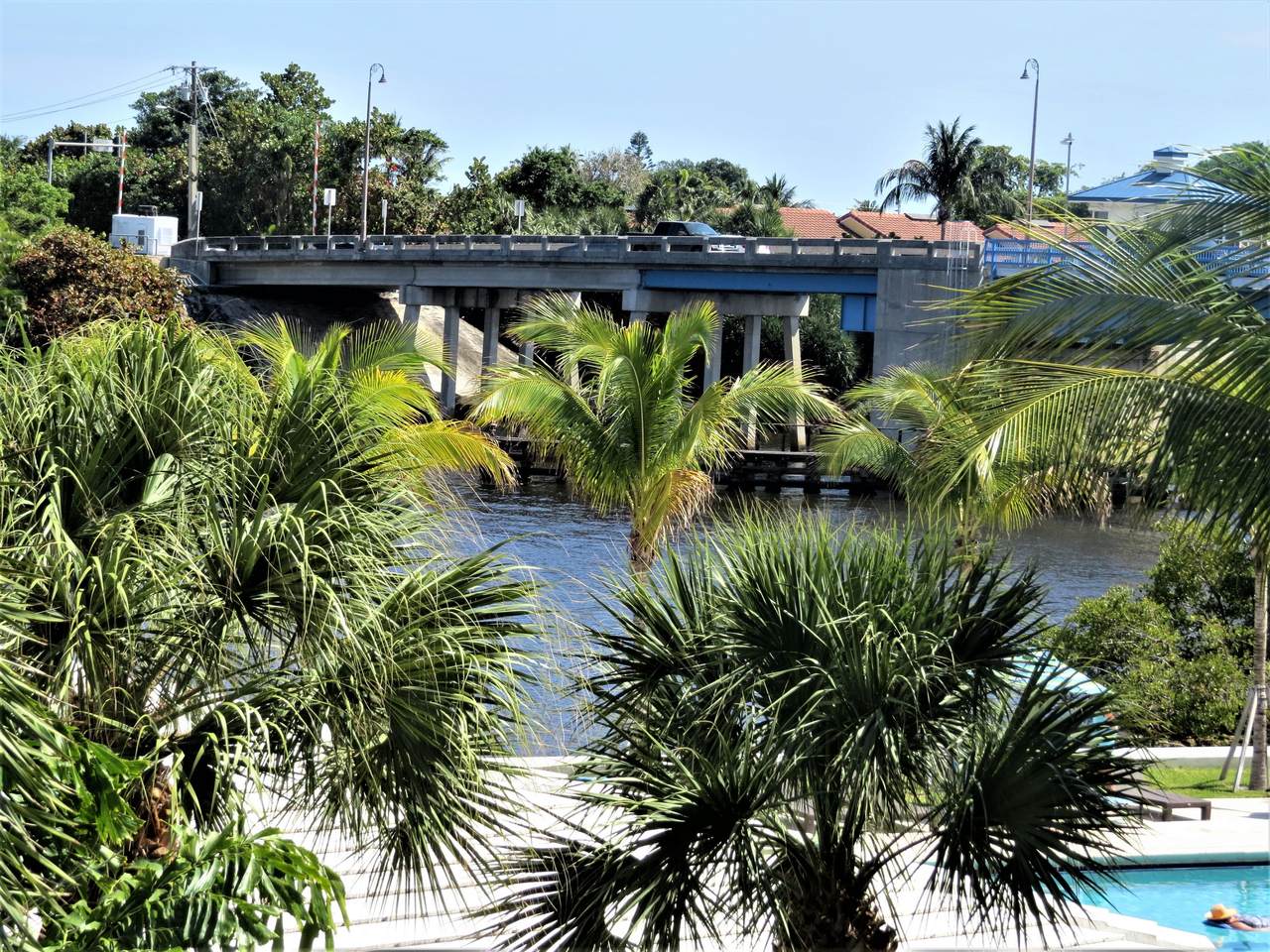 646 Snug Harbor Drive - Photo 1