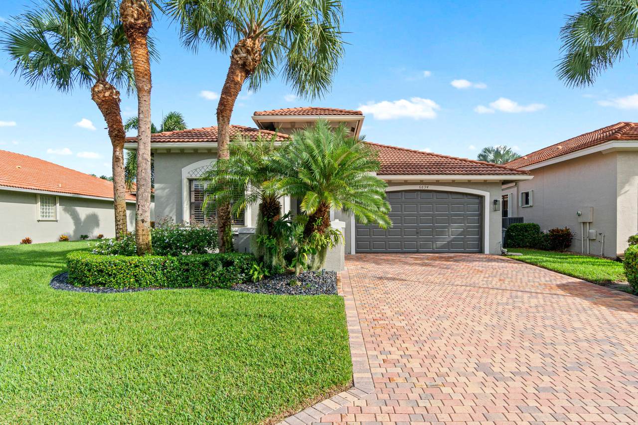 6894 Boscanni Drive - Photo 1