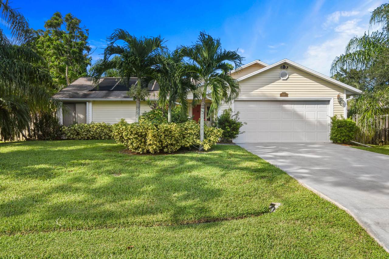 1637 Escobar Lane - Photo 1