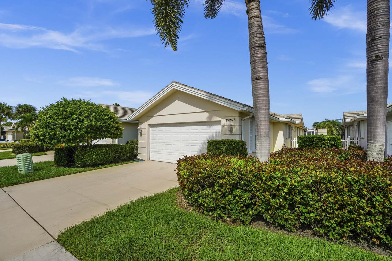 1525 Amherst Drive - Photo 1