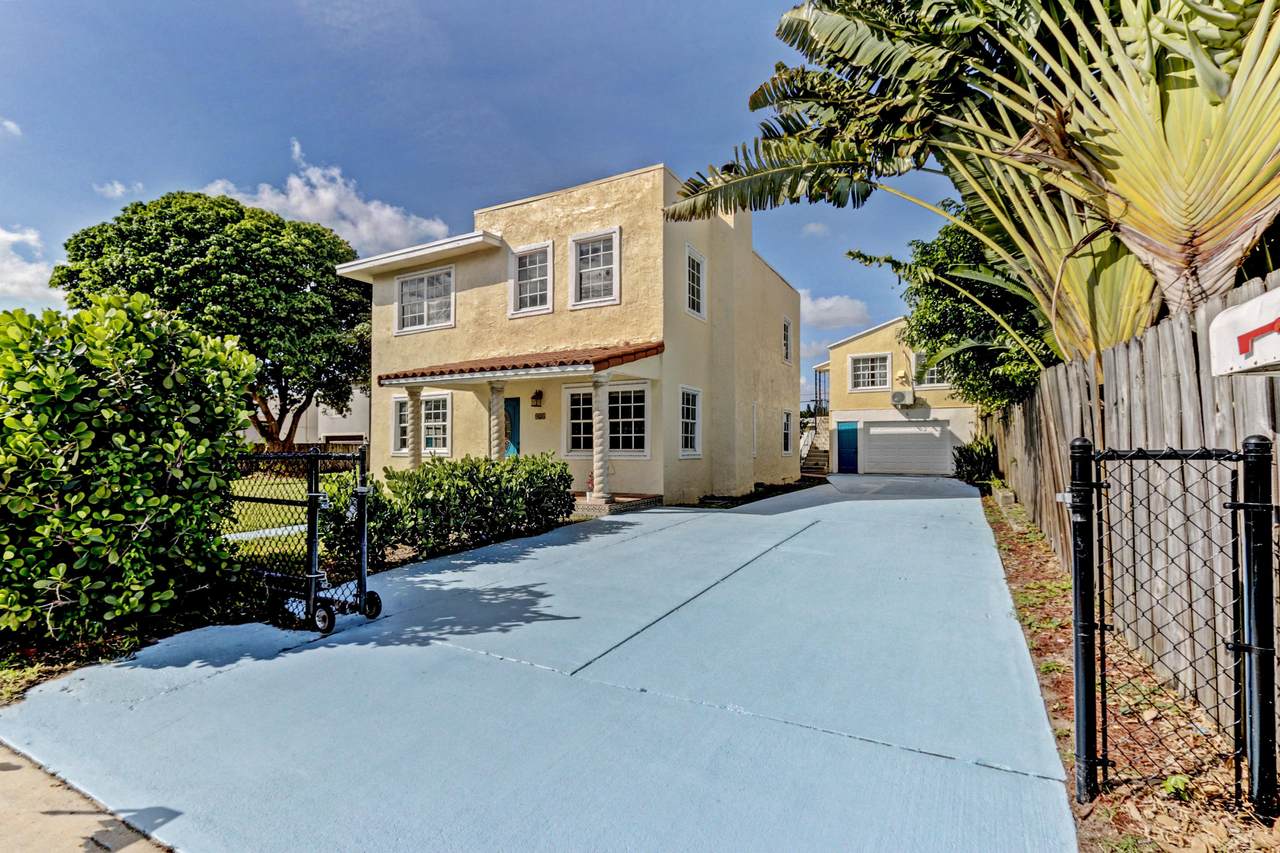 921 Ortega Road - Photo 1