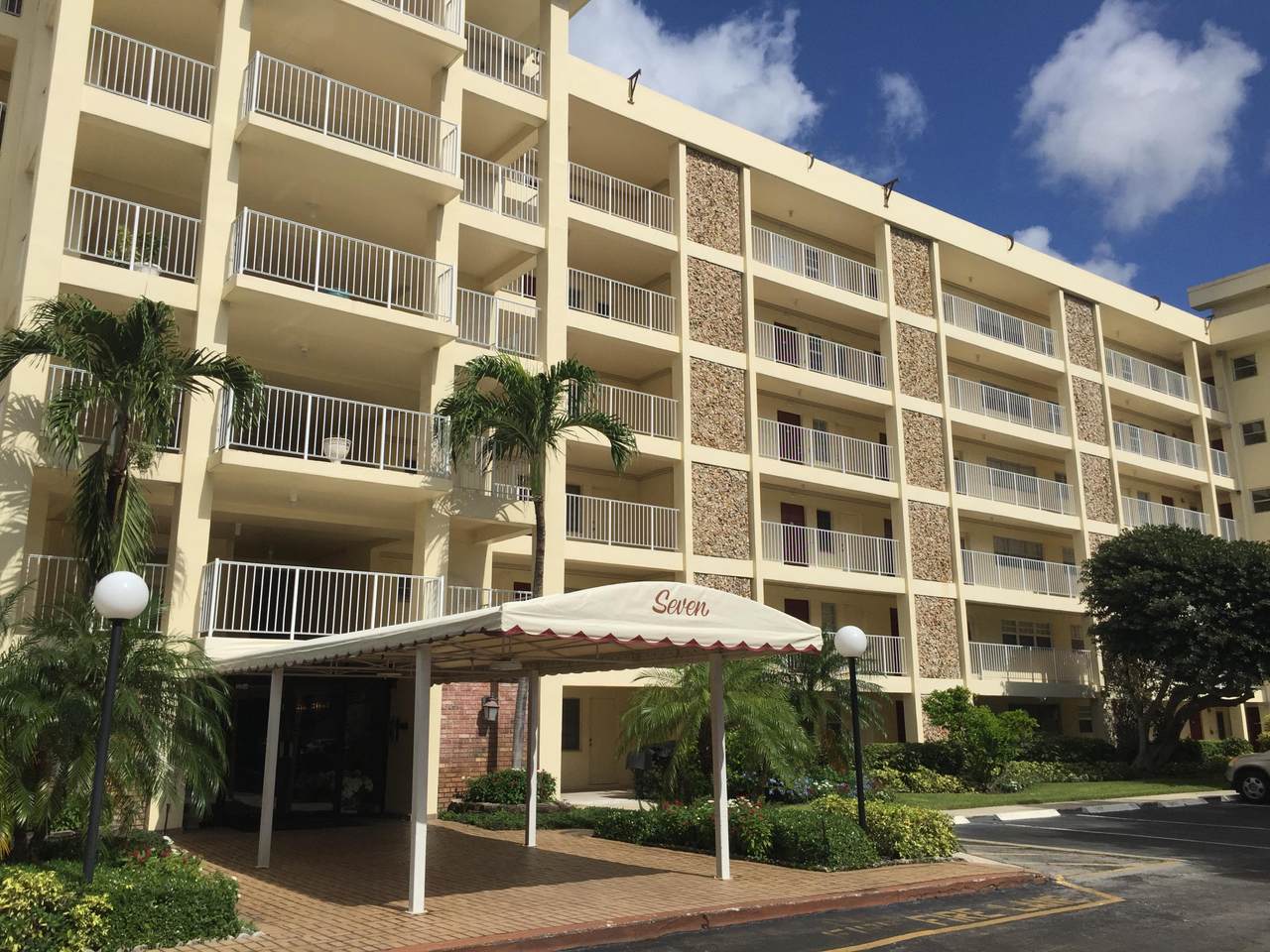 2801 Palm Aire Drive - Photo 1