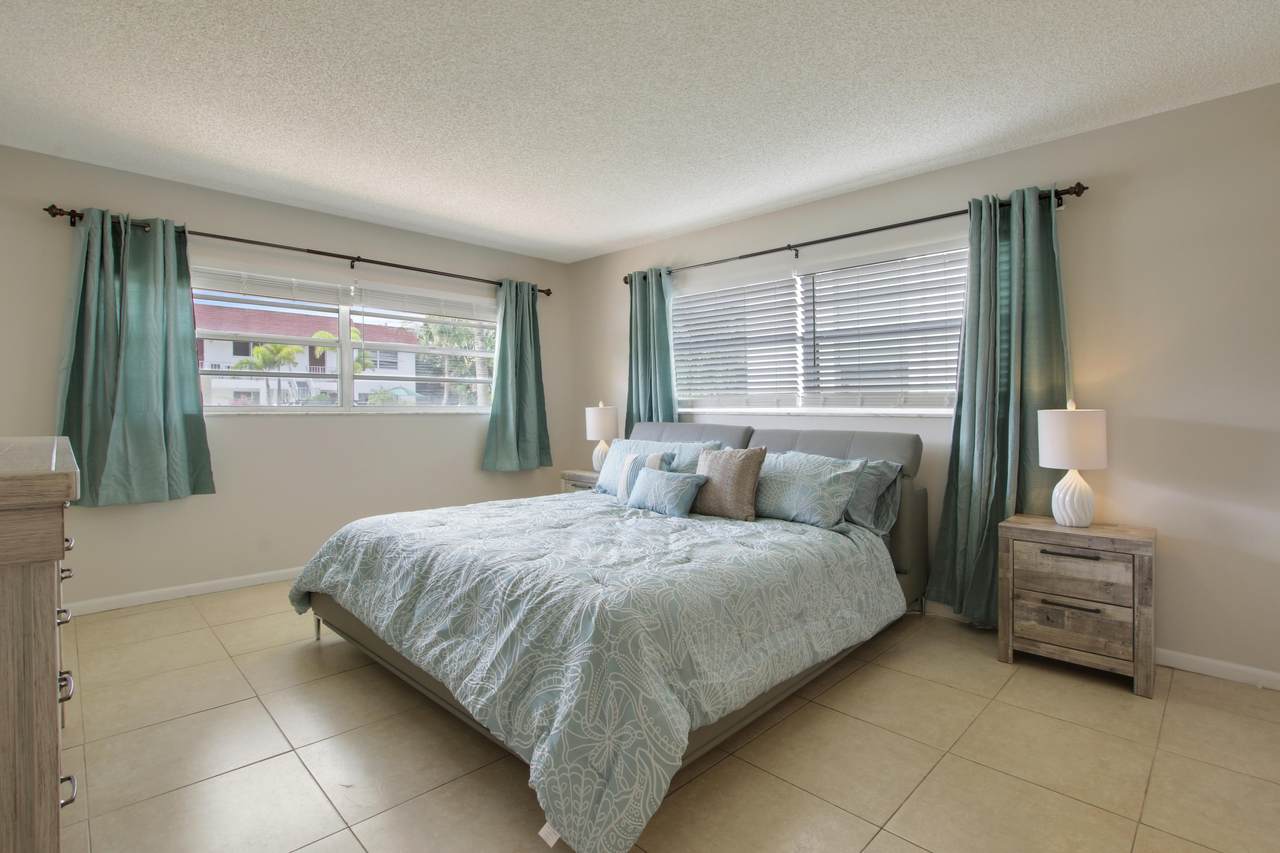 107 Claremont Lane - Photo 1