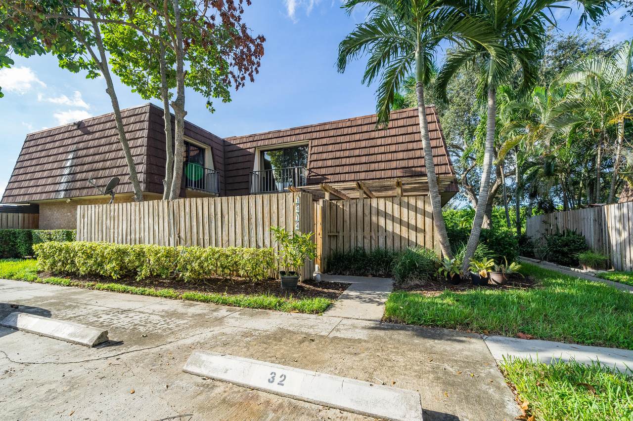 1414 14th Lane - Photo 1