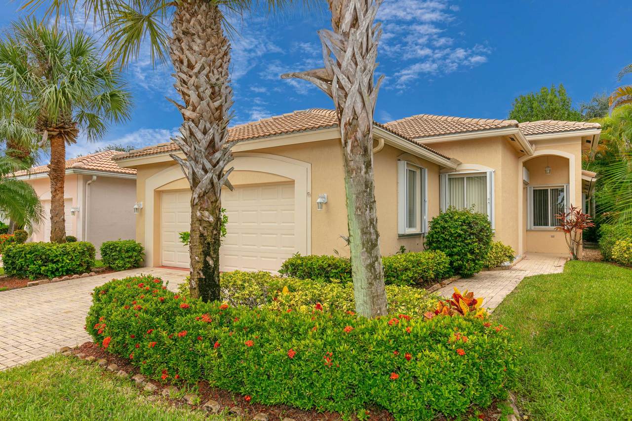 2696 Clipper Circle - Photo 1