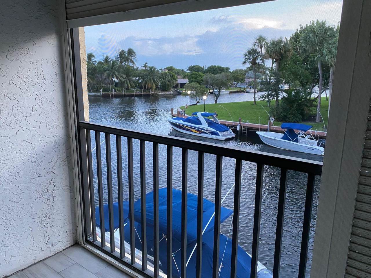 8 Royal Palm Way - Photo 1