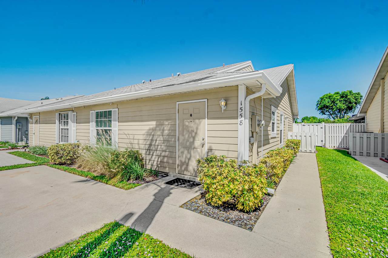 1558 Royal Forest Court - Photo 1