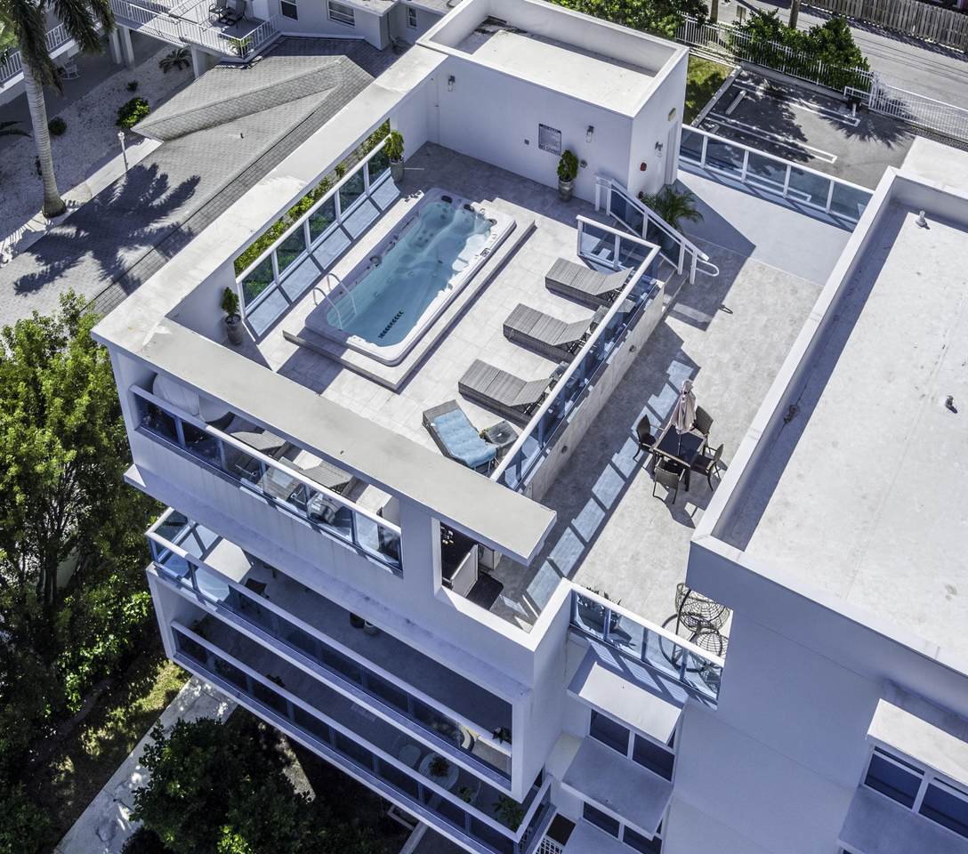 1 Palmway - Photo 1