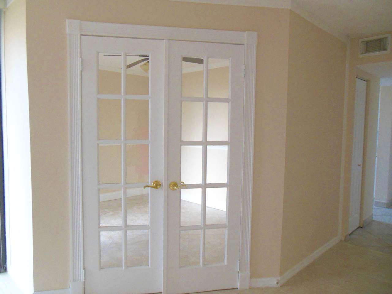 500 Egret Circle - Photo 1