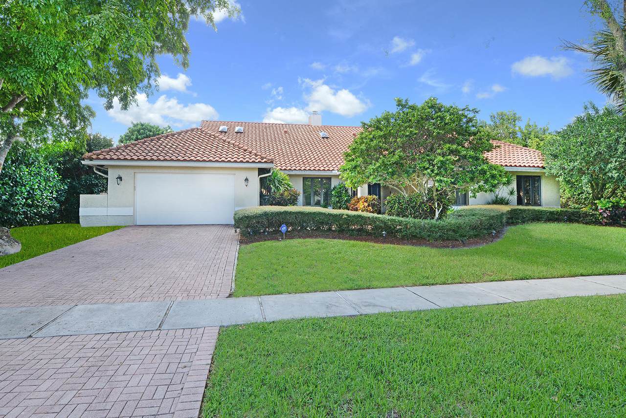 4085 Georges Way - Photo 1