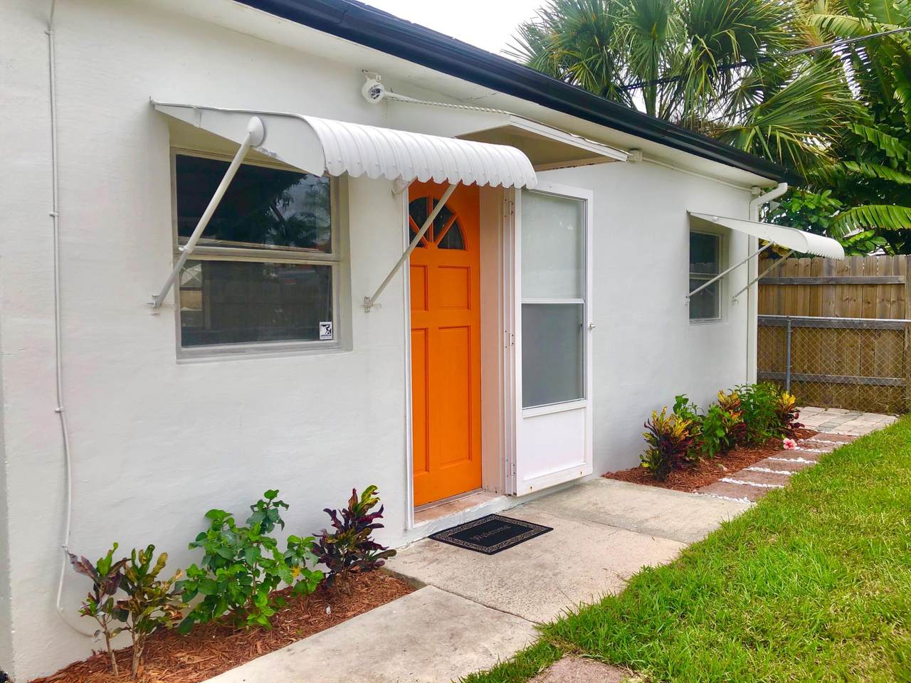 329 Nottingham Boulevard - Photo 1