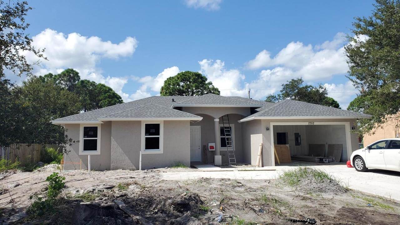 2352 Berkshire Boulevard - Photo 1