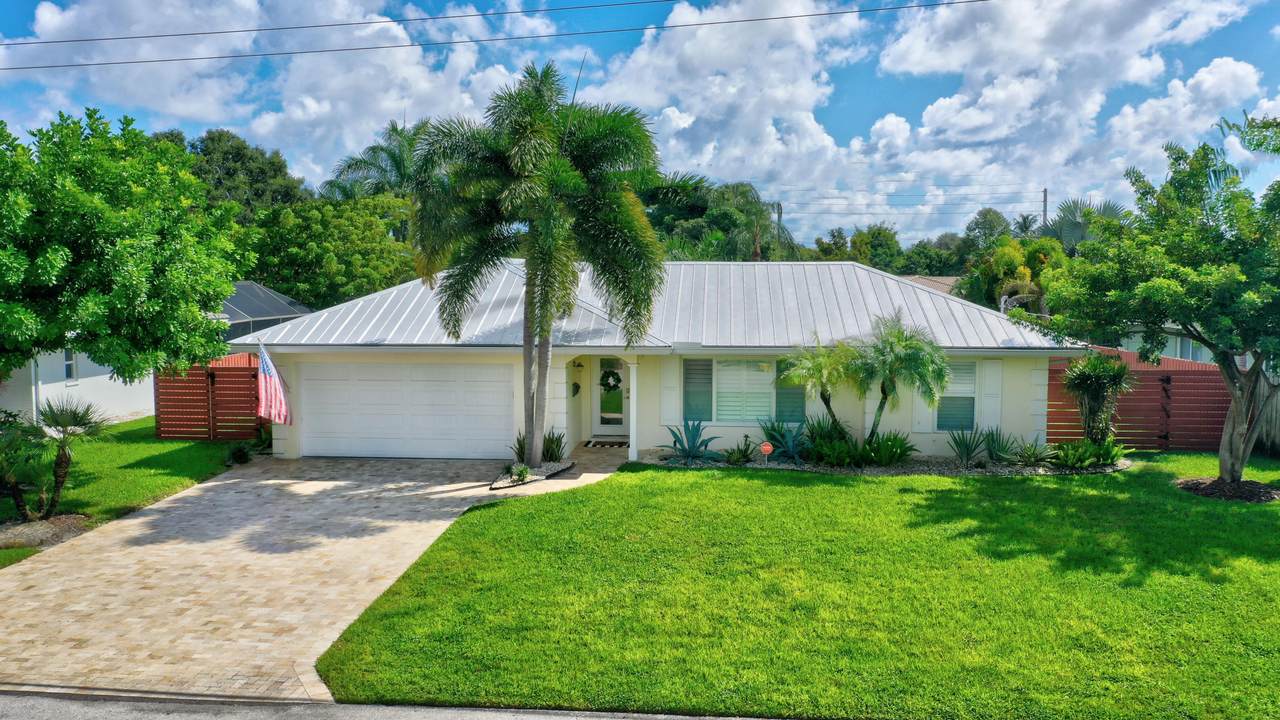 336 11th Avenue - Photo 1